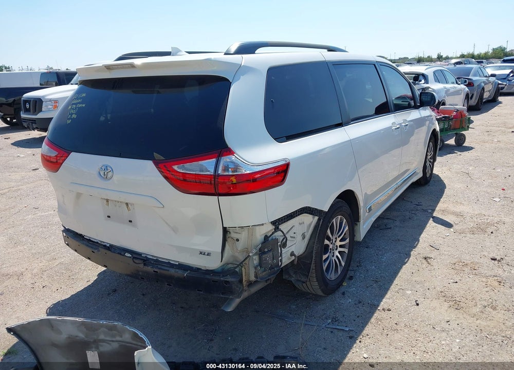 2019 TOYOTA SIENNA XLE 8 PASSENGER VIN: 5TDYZ3DC4KS008620