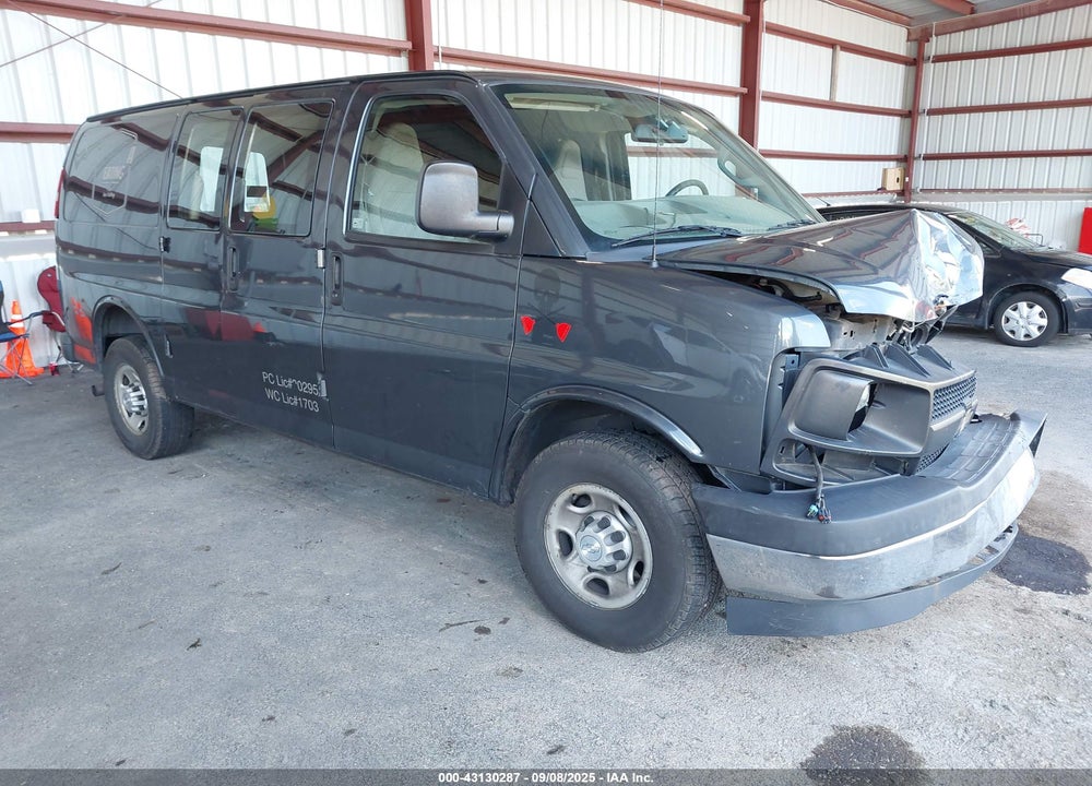 2017 CHEVROLET EXPRESS 2500 WORK VAN VIN: 1GCWGAFF8H1110274