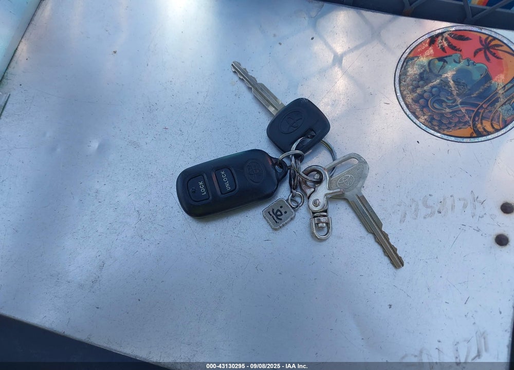 2004 TOYOTA COROLLA LE VIN: 1NXBR32E74Z342015