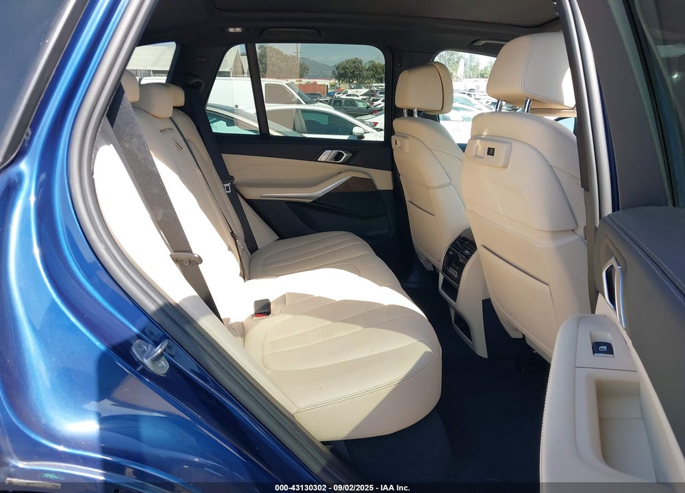 2021 BMW X5 VIN: 5UXCR4C08M9E86467