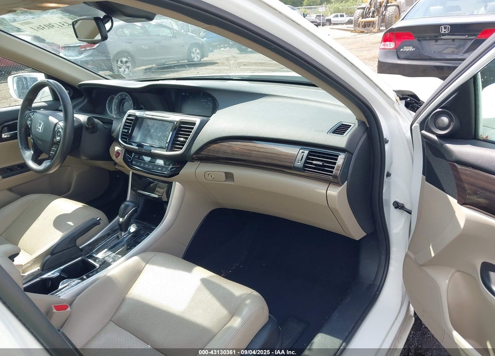2016 HONDA ACCORD VIN: 1HGCR2F94GA230411