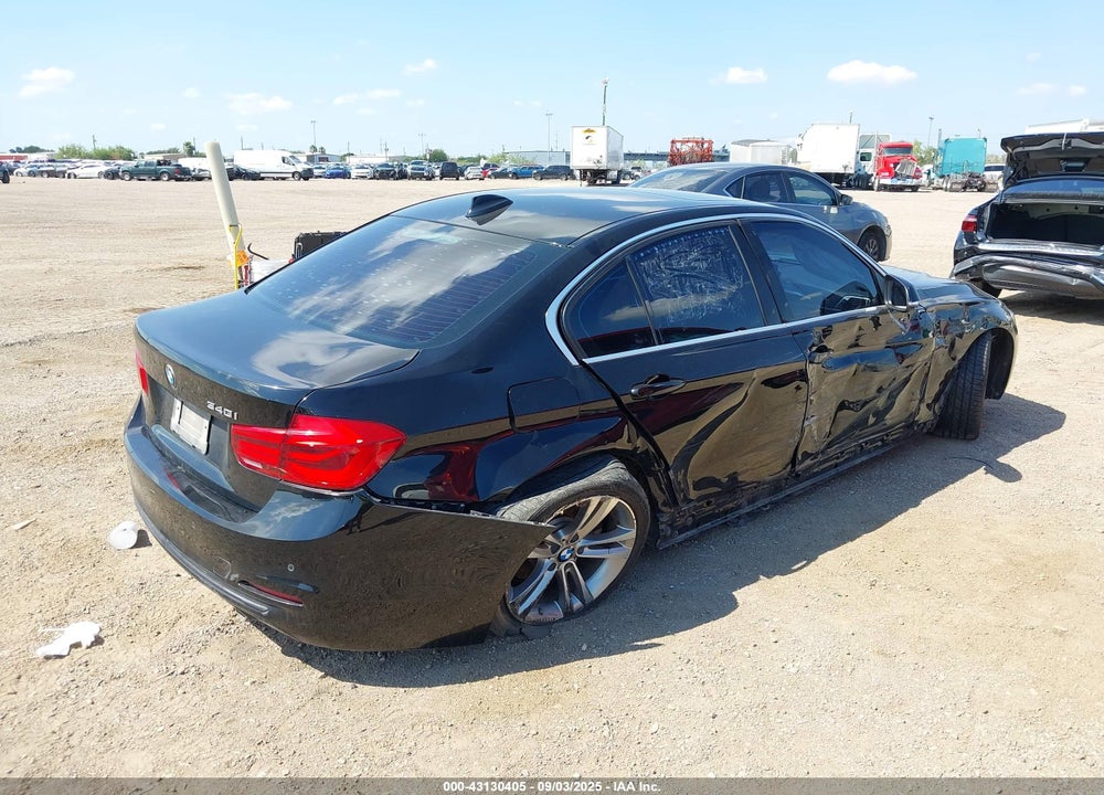 2017 BMW 3 SERIES VIN: WBA8B3C58HK777464
