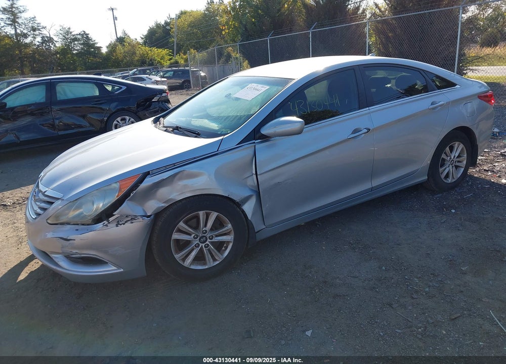 2013 HYUNDAI SONATA VIN: 5NPEB4AC6DH657510