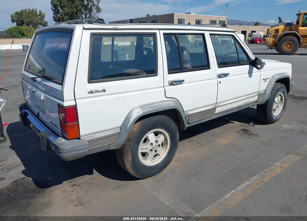 1989 JEEP CHEROKEE LAREDO VIN: 1J4FJ58L1KL641947