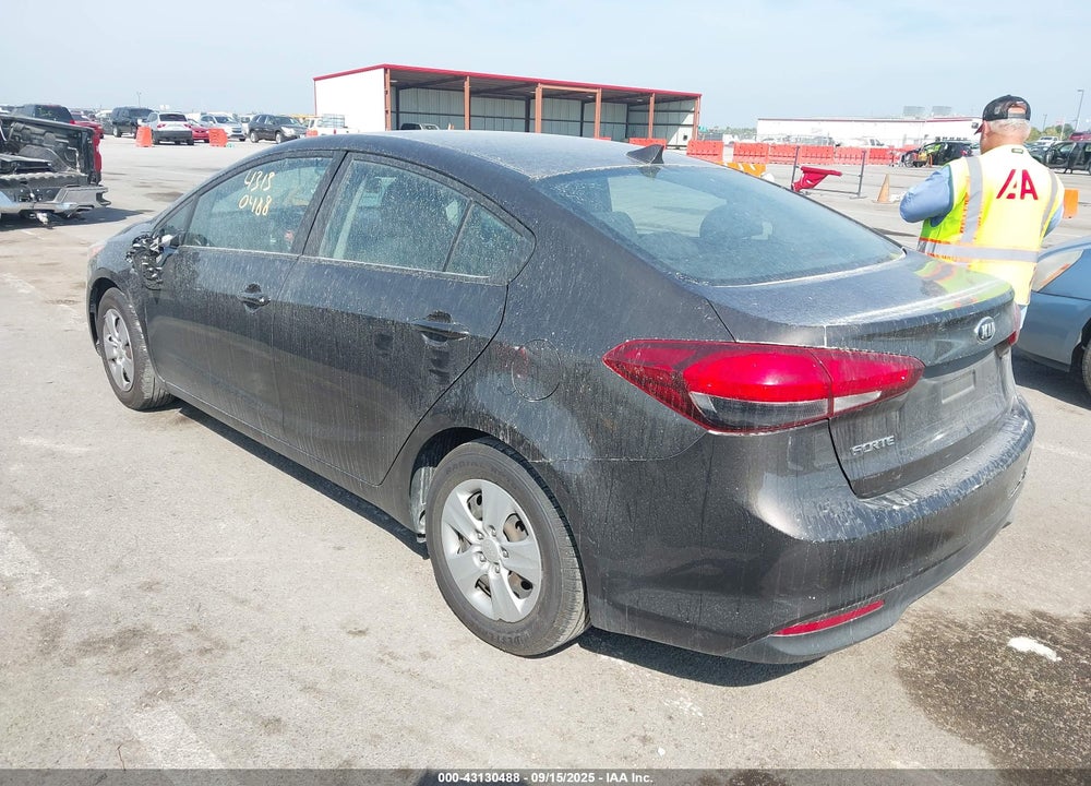 2017 KIA FORTE LX VIN: 3KPFL4A72HE130904