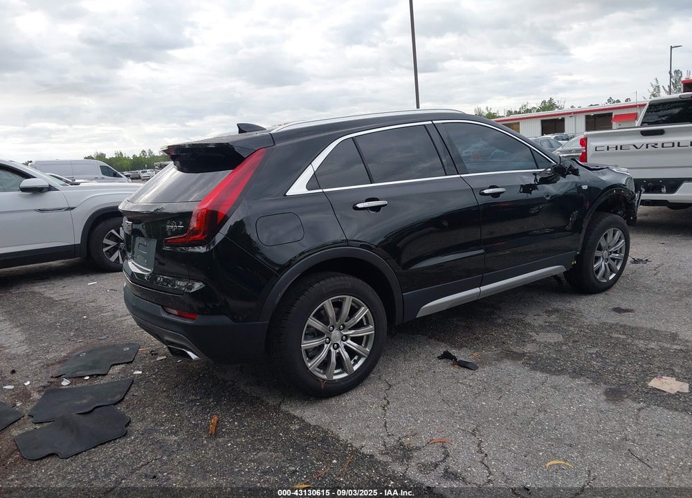 2020 CADILLAC XT4 VIN: 1GYFZCR43LF138960