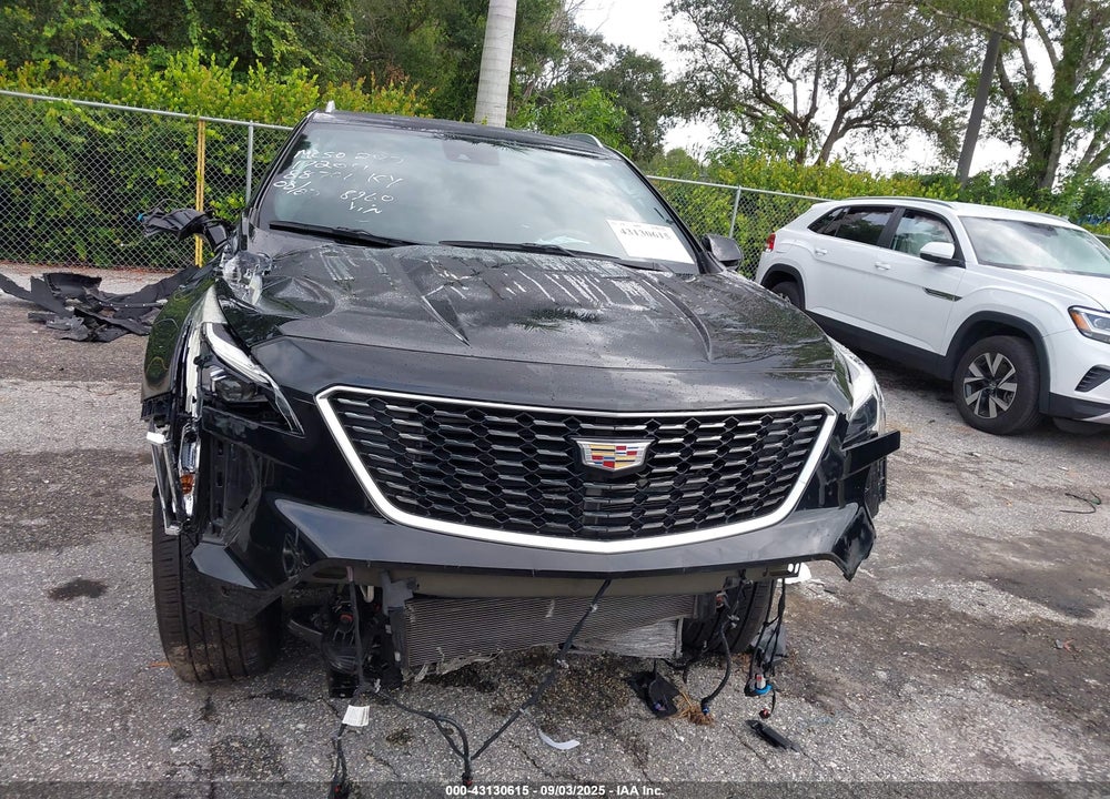 2020 CADILLAC XT4 VIN: 1GYFZCR43LF138960