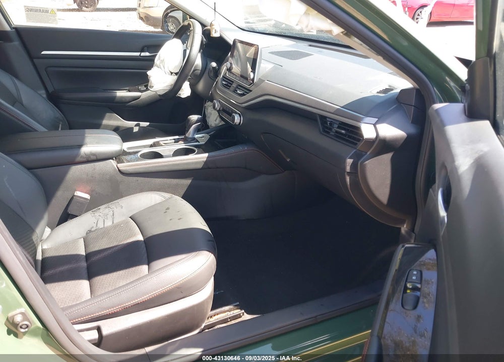 2025 NISSAN ALTIMA SR FWD VIN: 1N4BL4CV9SN301988