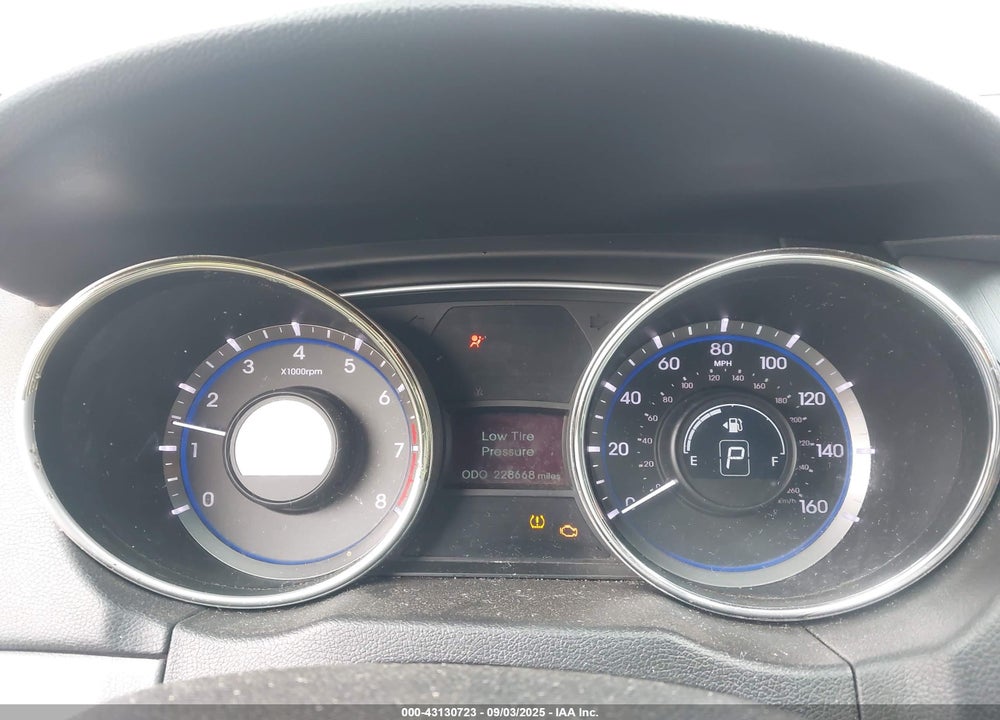 2011 HYUNDAI SONATA SE VIN: 5NPEC4AC2BH057786