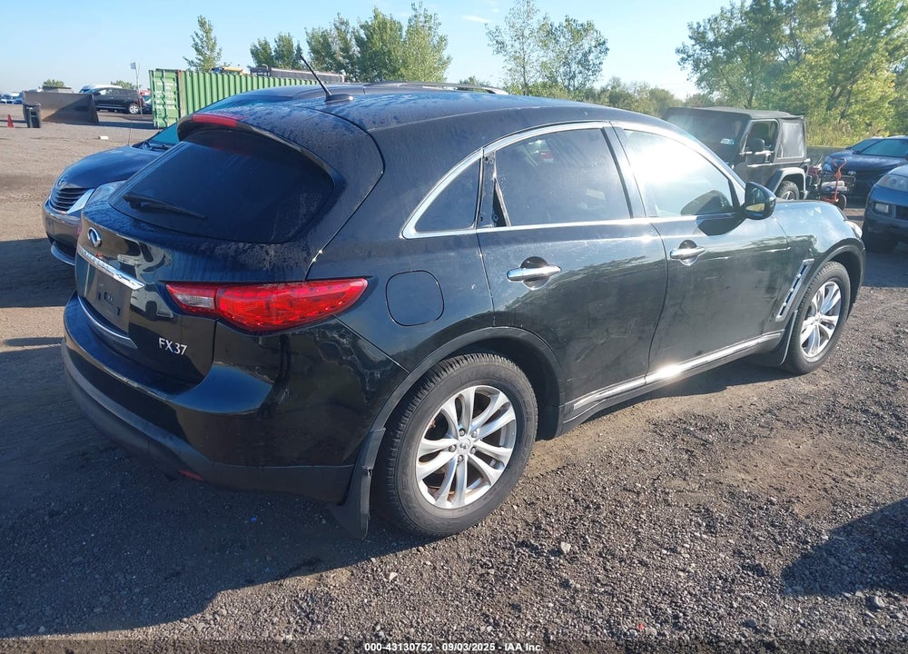 2013 INFINITI FX37 VIN: JN8CS1MW9DM173854