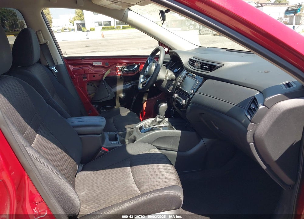2019 NISSAN ROGUE VIN: 5N1AT2MT0KC797861