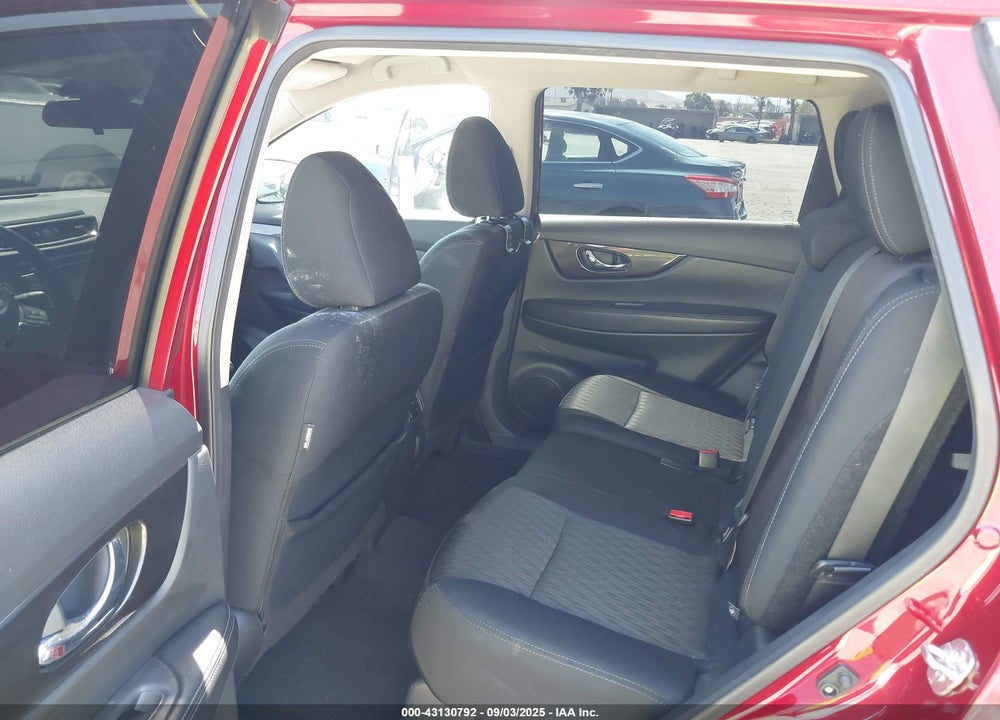 2019 NISSAN ROGUE VIN: 5N1AT2MT0KC797861