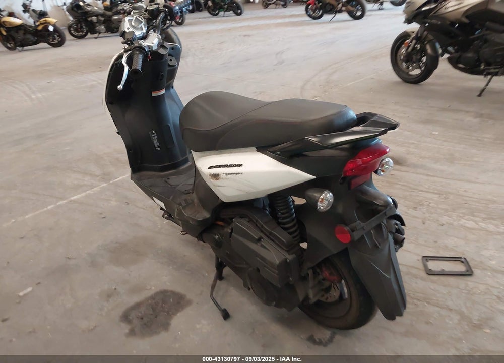 2022 LANCE MOTOR SCOOTER VIN: RFGBSSLA4NX004731