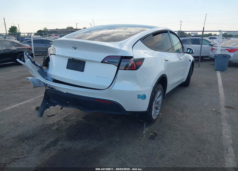 2021 TESLA MODEL Y VIN: 5YJYGDEE2MF199585