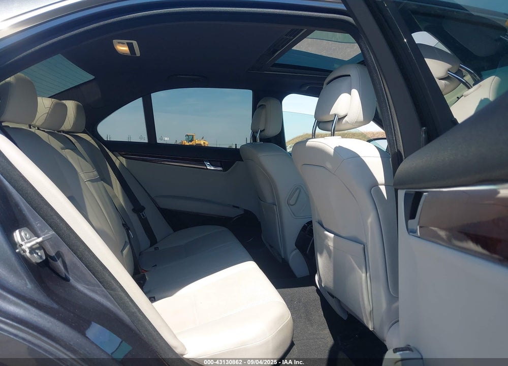 2009 MERCEDES-BENZ C CLASS VIN: WDDGF54XX9R059816