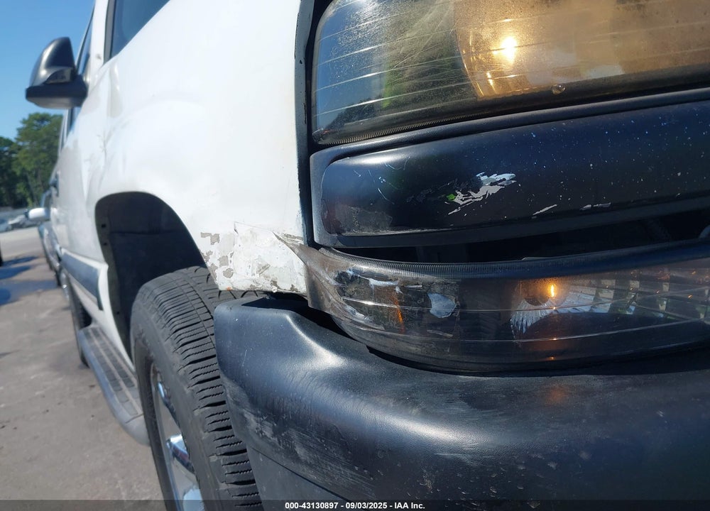 2004 CHEVROLET TAHOE LS VIN: 1GNEC13Z74J111990