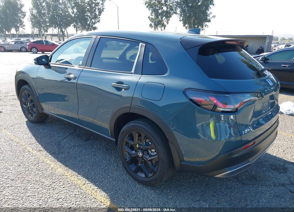 2025 HONDA HR-V VIN: 3CZRZ1H57SM754106