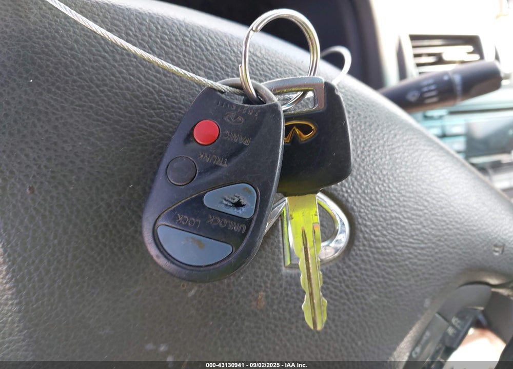2001 INFINITI I30 LUXURY VIN: JNKCA31A81T010941