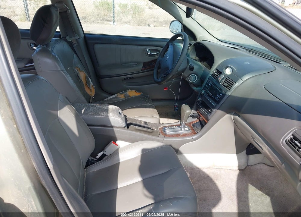 2001 INFINITI I30 LUXURY VIN: JNKCA31A81T010941