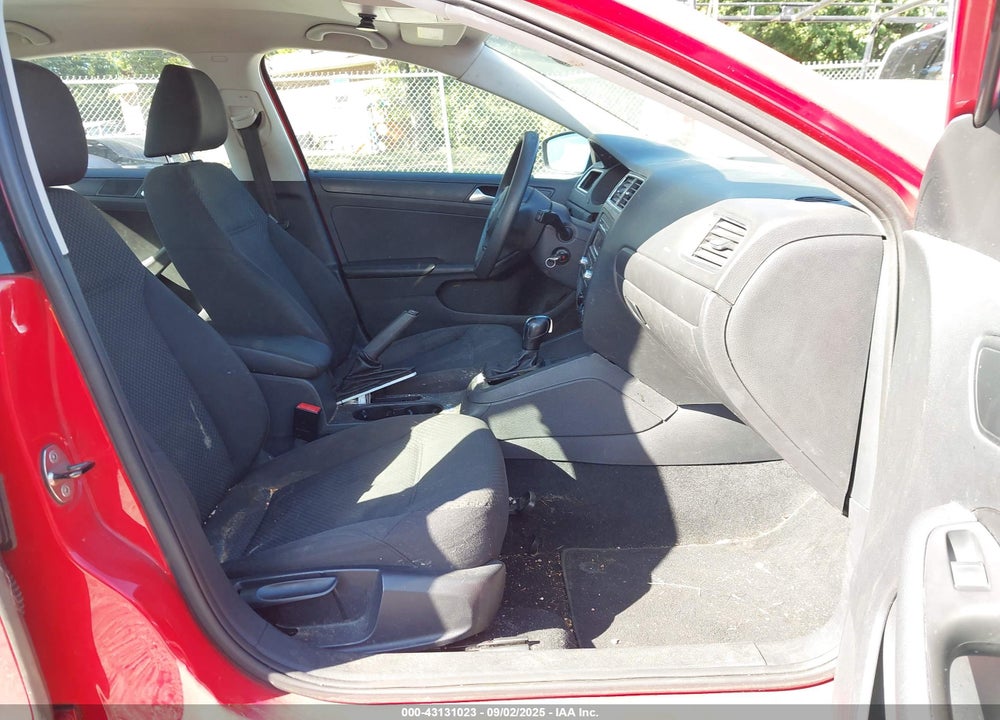 2014 VOLKSWAGEN JETTA VIN: 3VW2K7AJ3EM251003