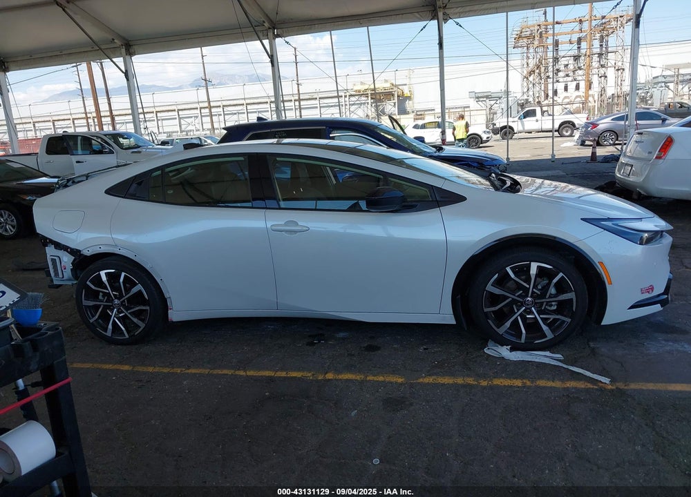2024 TOYOTA PRIUS PRIME VIN: JTDACACU1R3029115