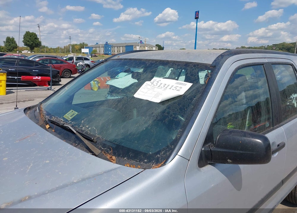 2003 HONDA CR-V LX VIN: SHSRD784X3U144388