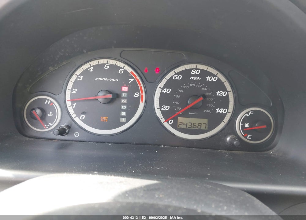 2003 HONDA CR-V LX VIN: SHSRD784X3U144388