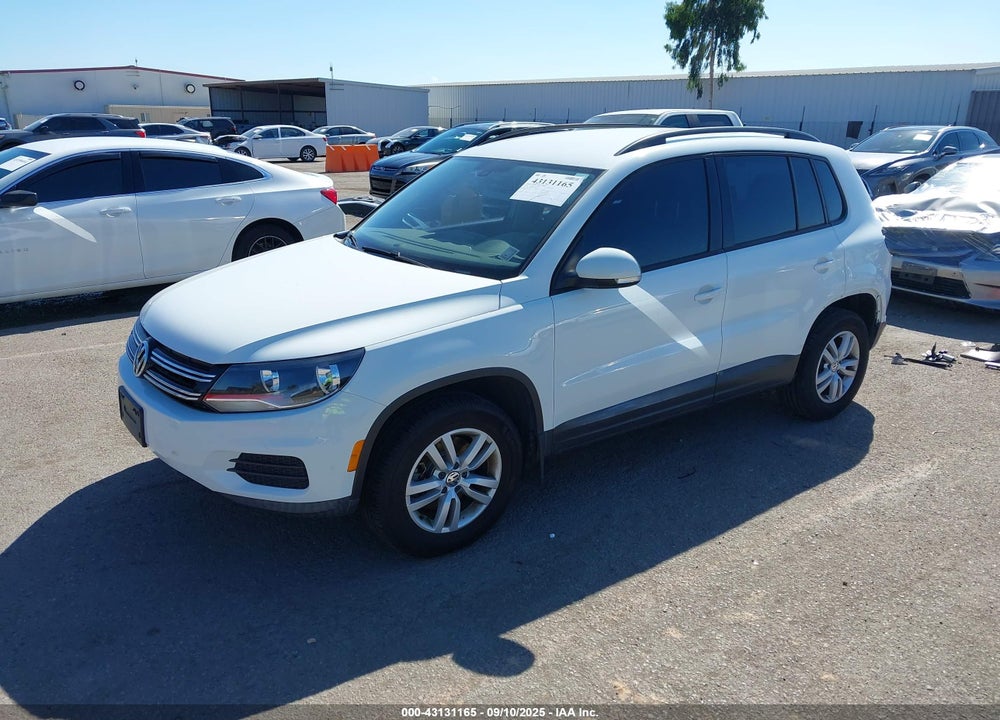 2016 VOLKSWAGEN TIGUAN VIN: WVGAV7AX9GW501076