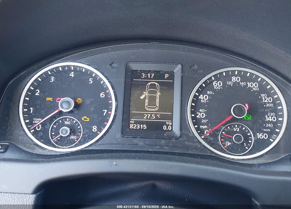 2016 VOLKSWAGEN TIGUAN VIN: WVGAV7AX9GW501076