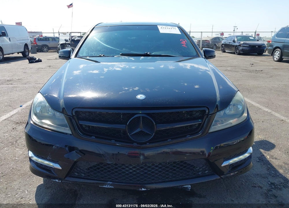 2012 MERCEDES-BENZ C CLASS VIN: WDDGF8BB4CR231550