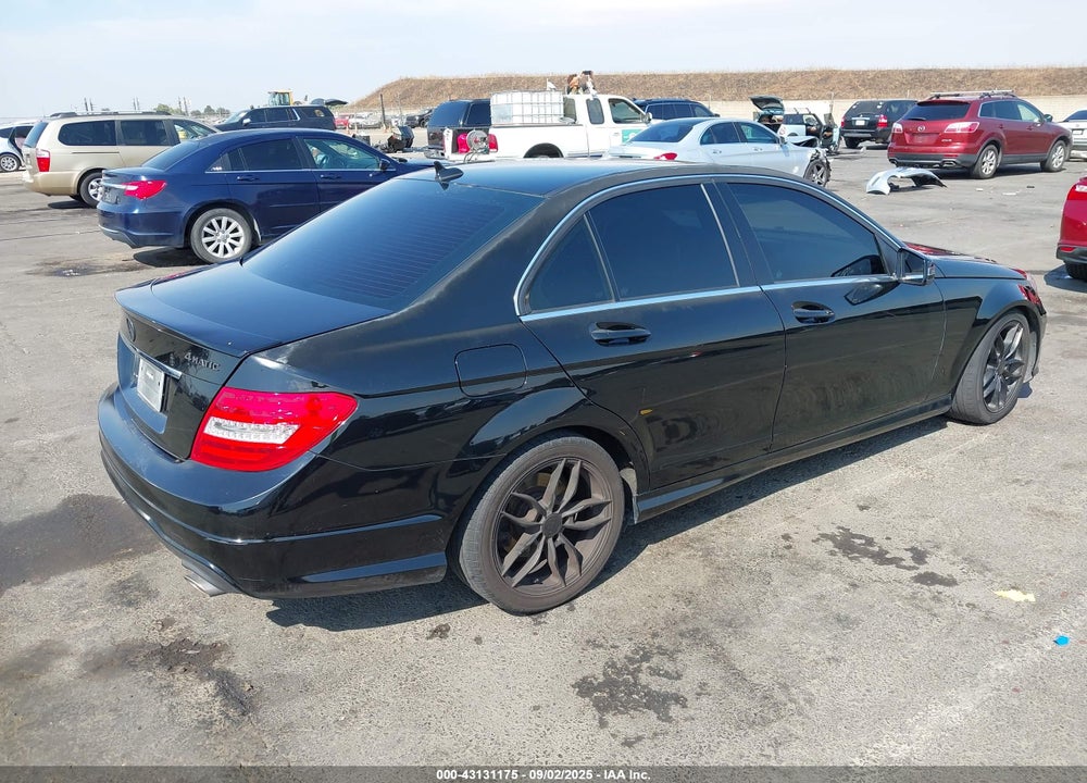 2012 MERCEDES-BENZ C CLASS VIN: WDDGF8BB4CR231550