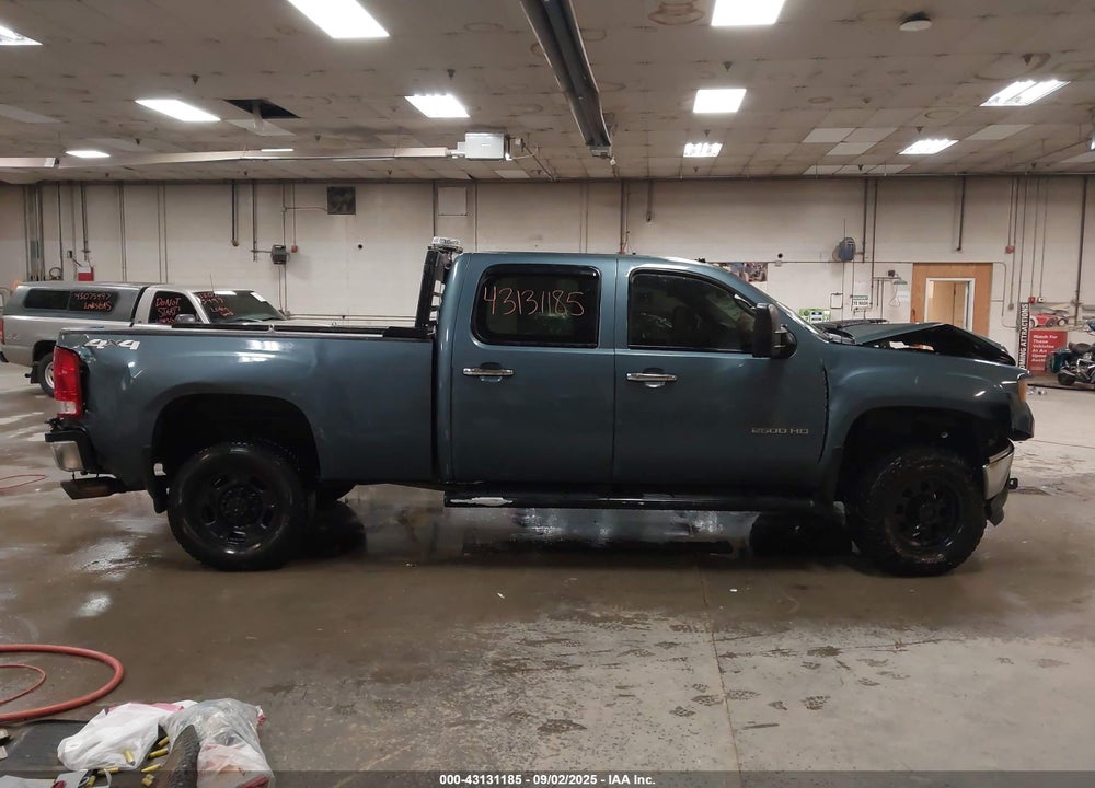 2011 GMC SIERRA 2500HD SLE VIN: 1GT120CG0BF136863