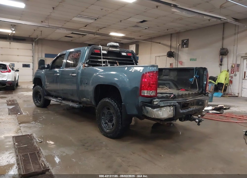 2011 GMC SIERRA 2500HD SLE VIN: 1GT120CG0BF136863