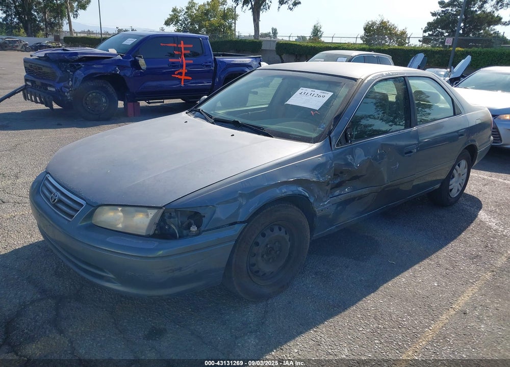 2000 TOYOTA CAMRY LE VIN: JT2BG22K8Y0531501