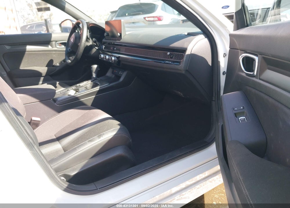 2024 HONDA CIVIC VIN: 2HGFE2F55RH584402