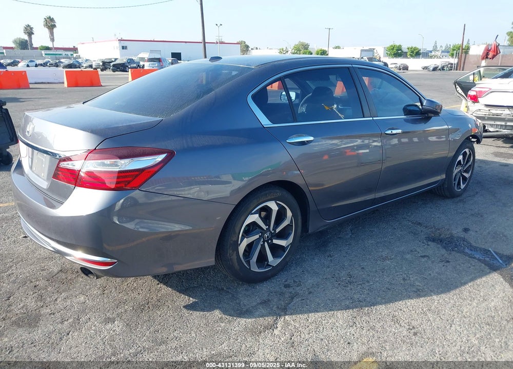 2017 HONDA ACCORD VIN: 1HGCR2F78HA030583