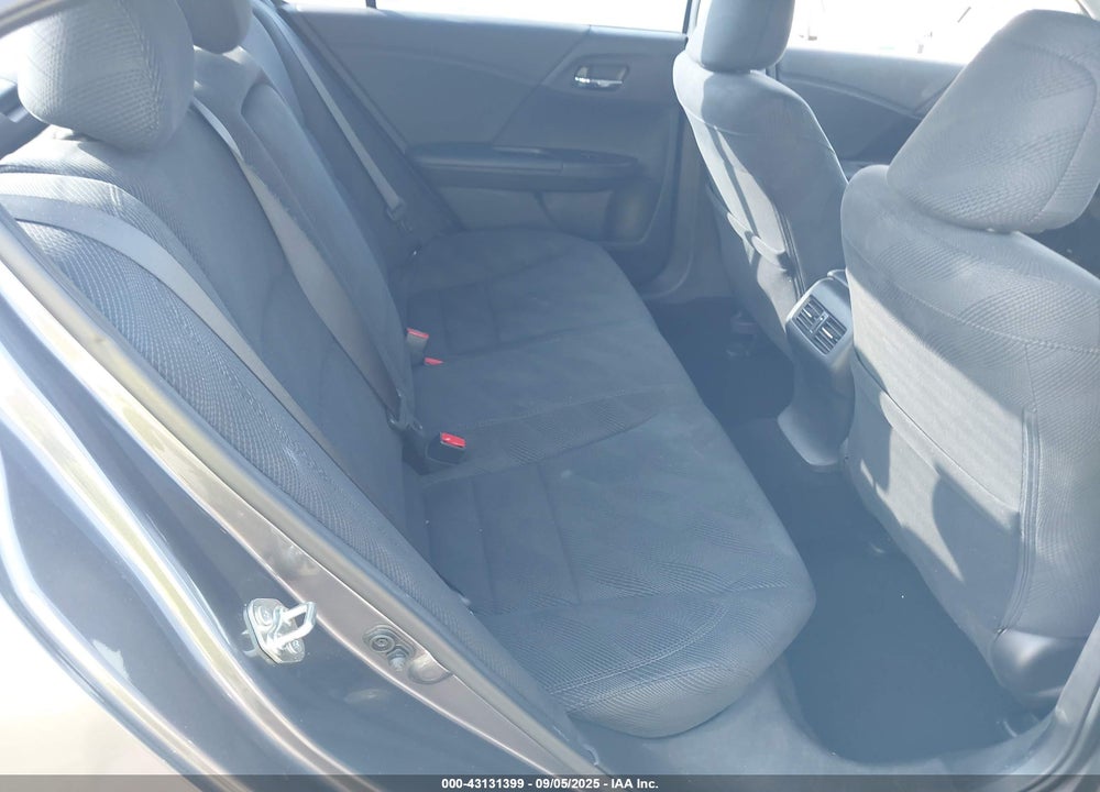 2017 HONDA ACCORD VIN: 1HGCR2F78HA030583