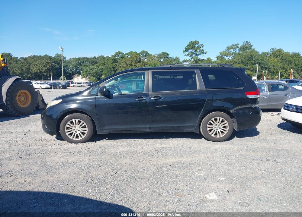 2011 TOYOTA SIENNA VIN: 5TDYK3DC4BS016737