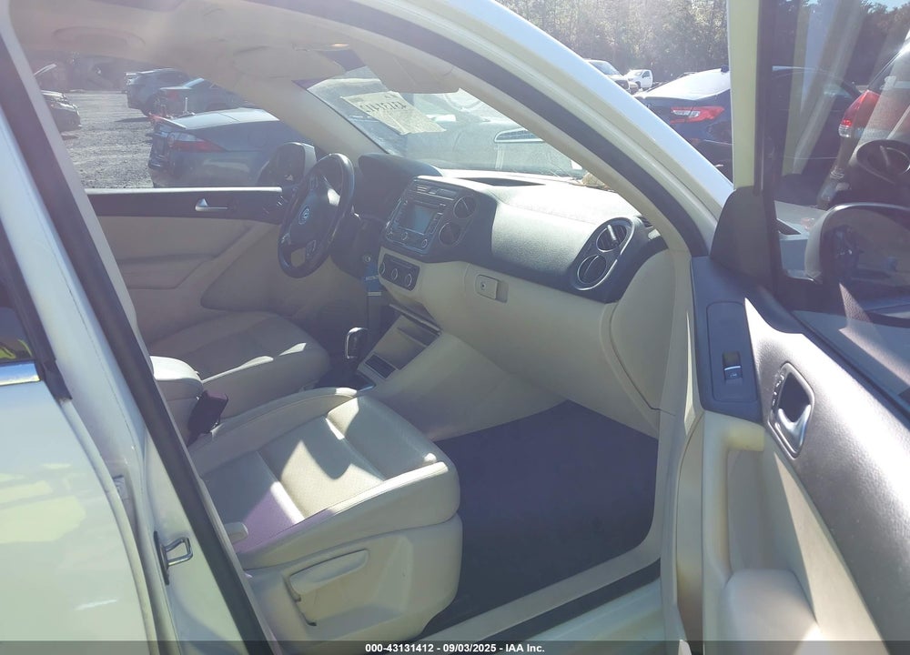 2012 VOLKSWAGEN TIGUAN SE VIN: WVGAV7AX8CW566799