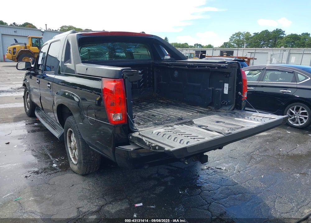 2003 CADILLAC ESCALADE EXT STANDARD VIN: 3GYEK63N53G332472