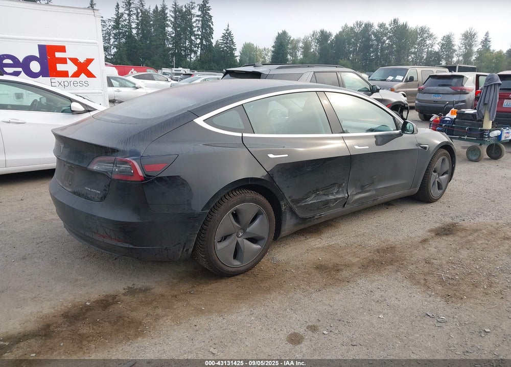 2018 TESLA MODEL 3 VIN: 5YJ3E1EBXJF130840