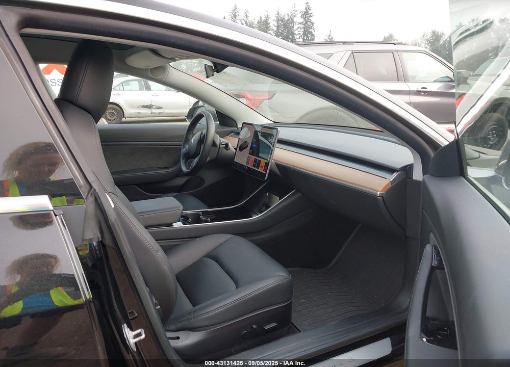 2018 TESLA MODEL 3 VIN: 5YJ3E1EBXJF130840