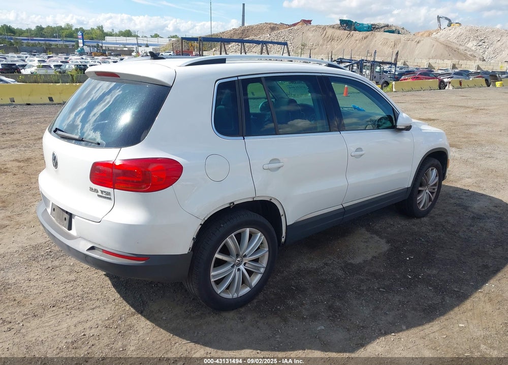 2013 VOLKSWAGEN TIGUAN VIN: WVGBV3AX8DW622321