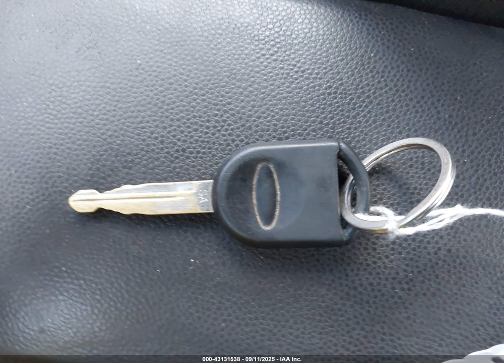 2008 FORD FOCUS VIN: 1FAHP35N18W295466