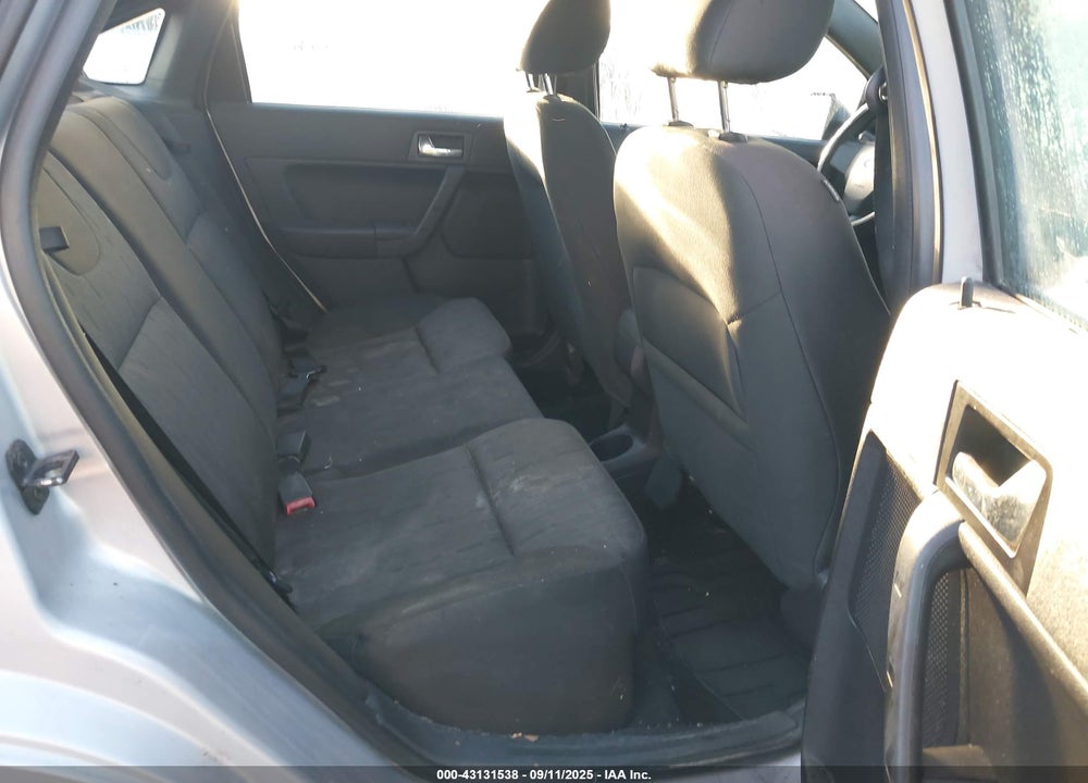 2008 FORD FOCUS VIN: 1FAHP35N18W295466