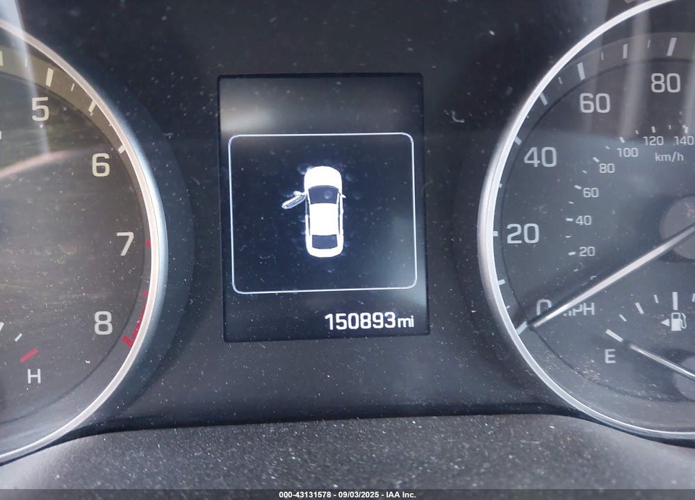 2018 HYUNDAI ELANTRA VIN: 5NPD84LF9JH309200