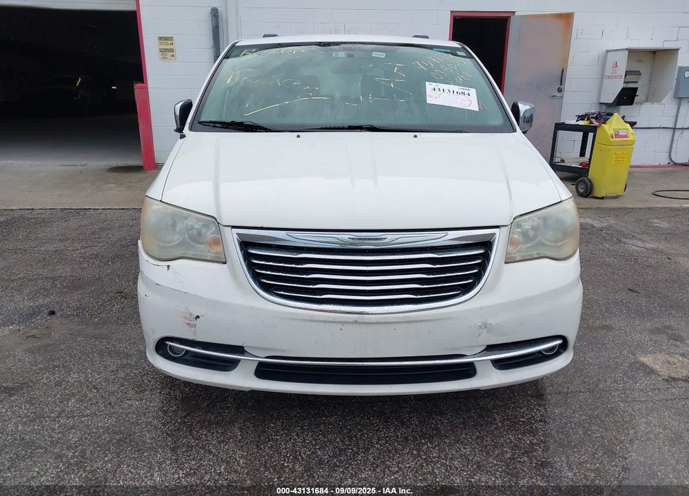 2011 CHRYSLER TOWN & COUNTRY VIN: 2A4RR8DG2BR759125