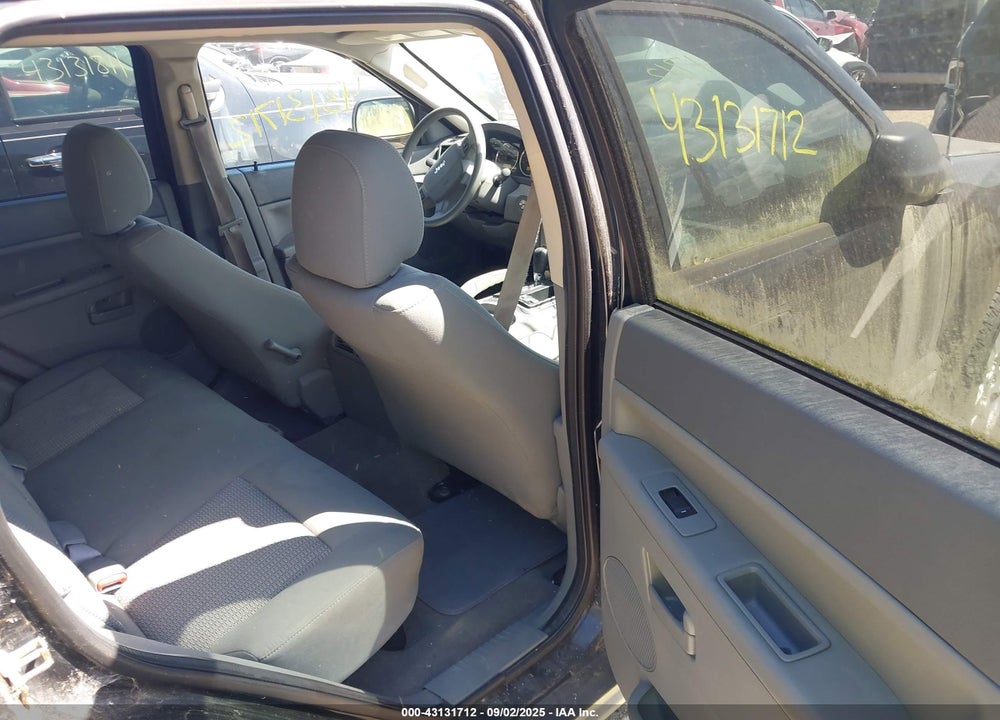 2007 JEEP GRAND CHEROKEE VIN: 1J8HR48P97C572560