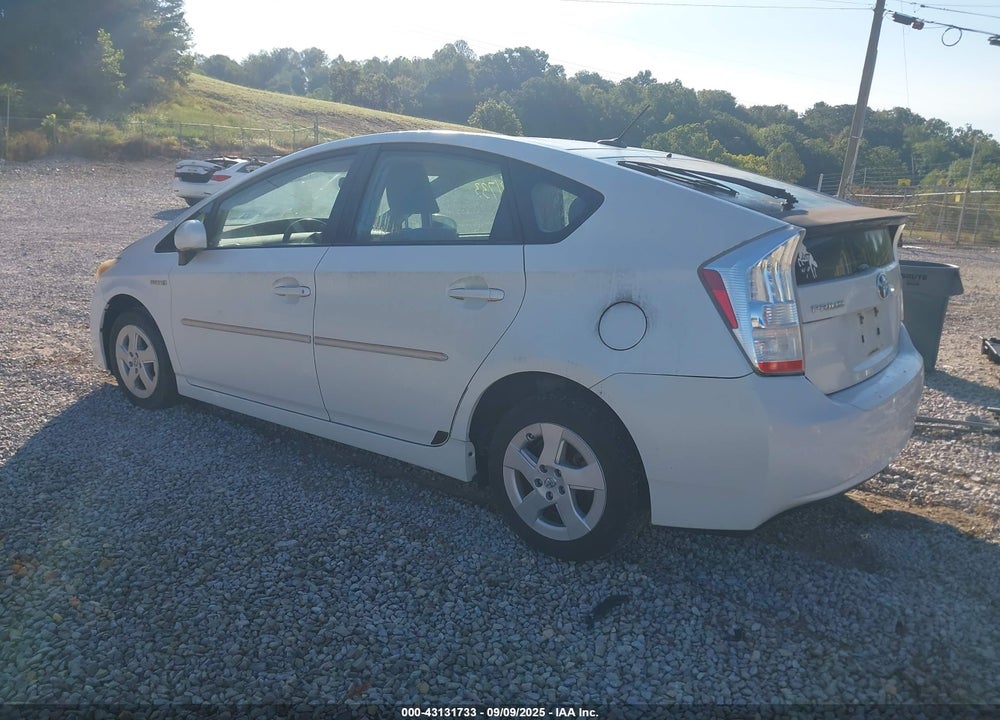 2011 TOYOTA PRIUS TWO VIN: JTDKN3DU0B0276626