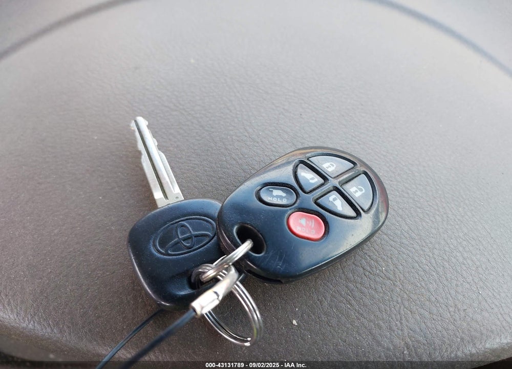 2004 TOYOTA SIENNA XLE VIN: 5TDZA22C84S052843